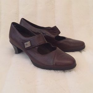 Munro Mary-Jane Heels
